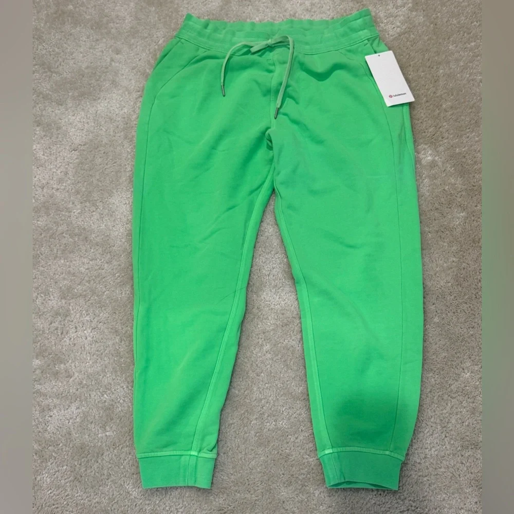 lululemon athletica Green Joggers - Picture 1 of 4